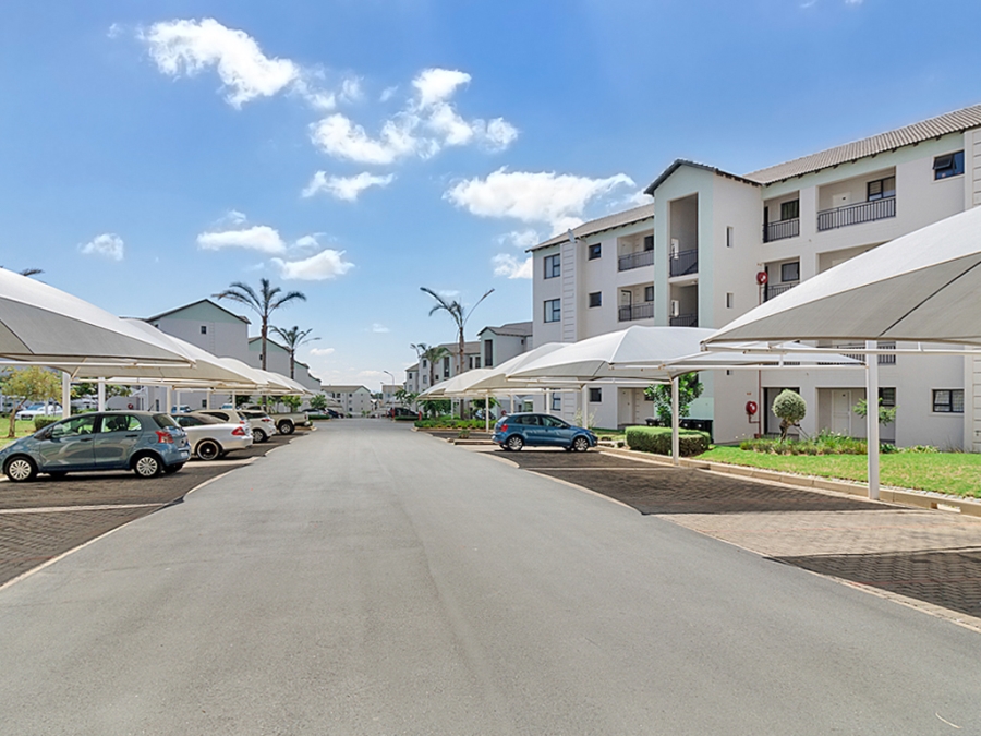 1 Bedroom Property for Sale in Carlswald Gauteng