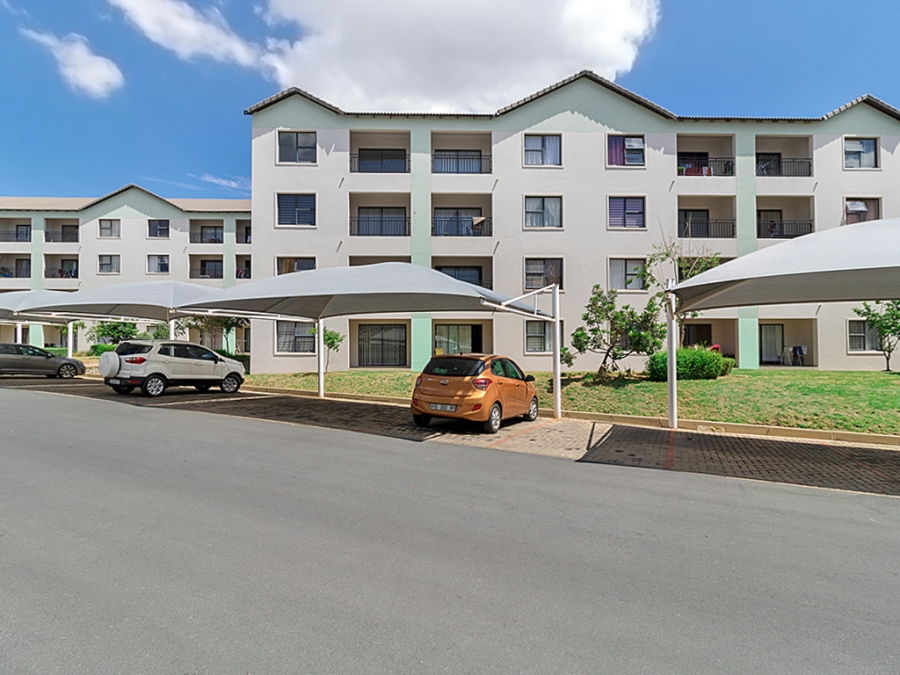 1 Bedroom Property for Sale in Carlswald Gauteng