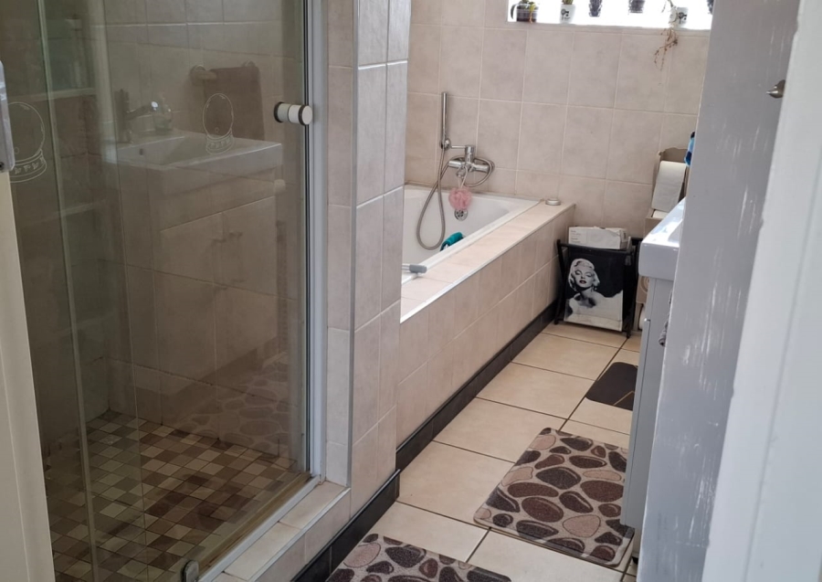 2 Bedroom Property for Sale in Riversdale Gauteng