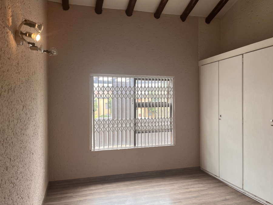 2 Bedroom Property for Sale in Eden Glen Gauteng