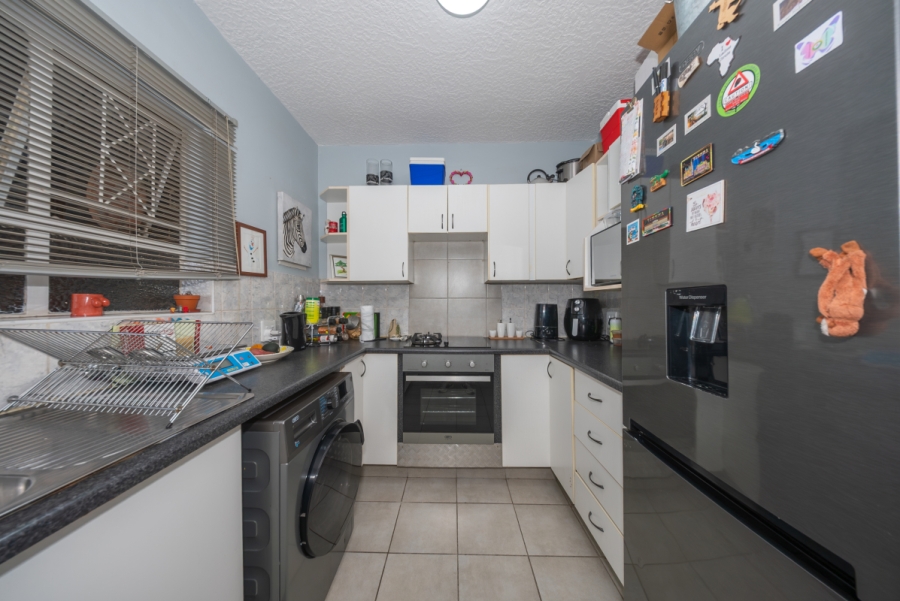 1 Bedroom Property for Sale in Edenvale Central Gauteng