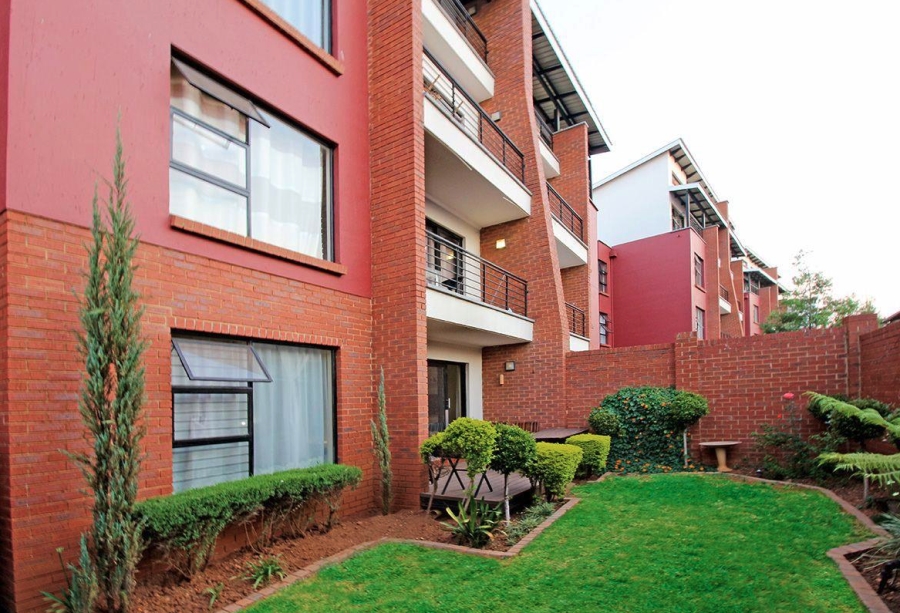 2 Bedroom Property for Sale in Greenstone Hill Gauteng