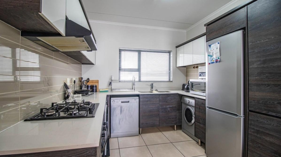 2 Bedroom Property for Sale in Greenstone Hill Gauteng