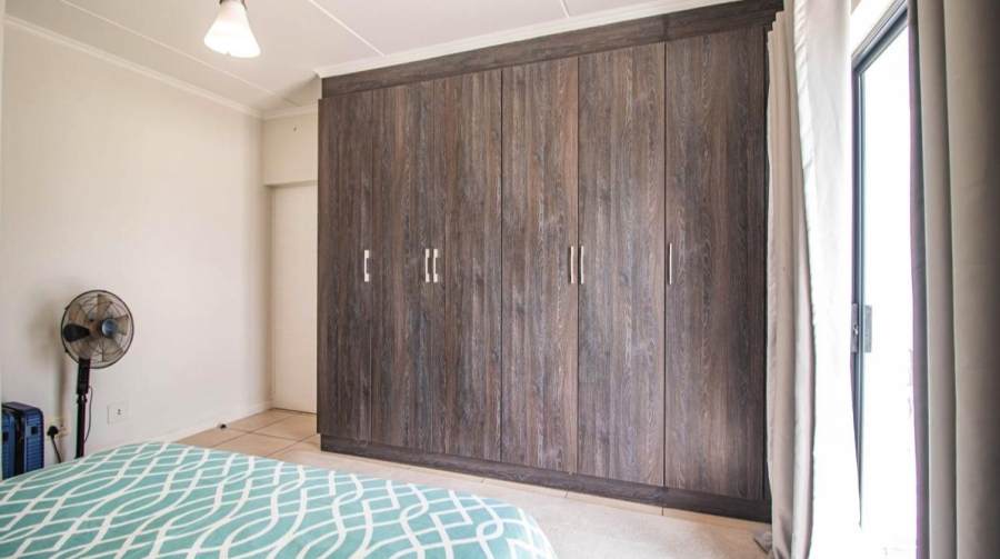 2 Bedroom Property for Sale in Greenstone Hill Gauteng