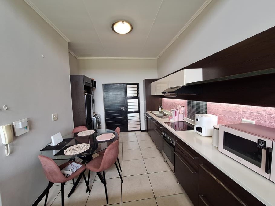 1 Bedroom Property for Sale in Greenstone Hill Gauteng