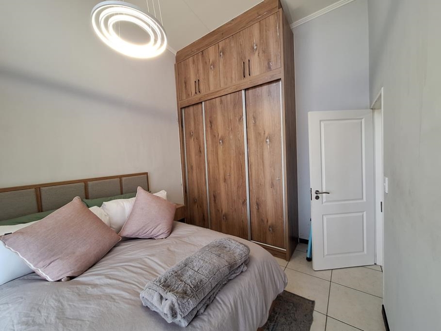 1 Bedroom Property for Sale in Greenstone Hill Gauteng