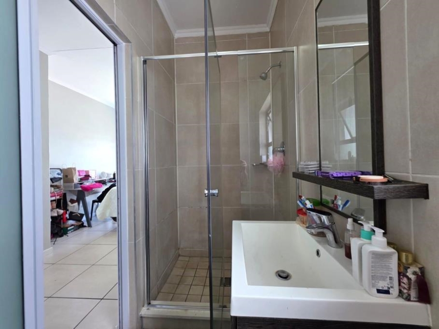 1 Bedroom Property for Sale in Greenstone Hill Gauteng