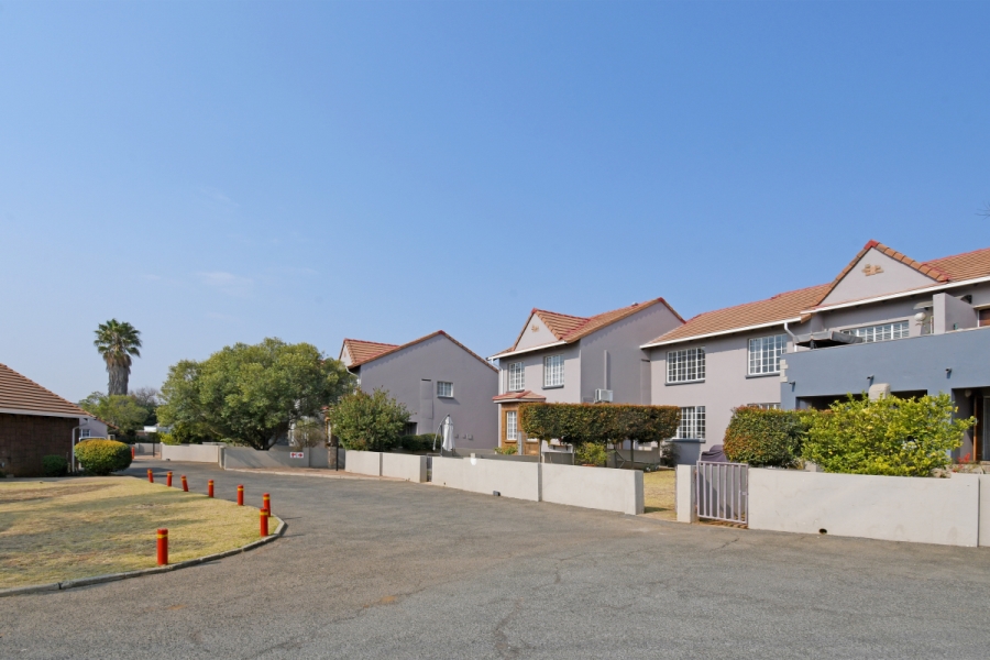 2 Bedroom Property for Sale in Eden Glen Gauteng