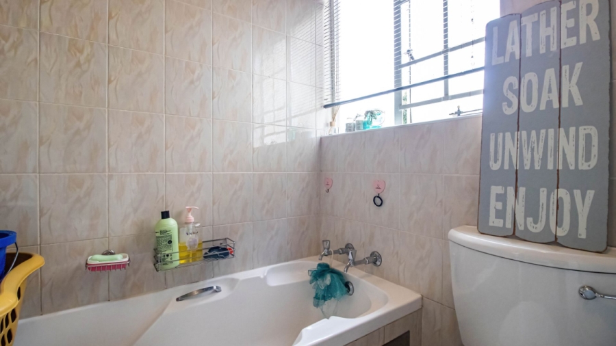 3 Bedroom Property for Sale in Eden Glen Gauteng