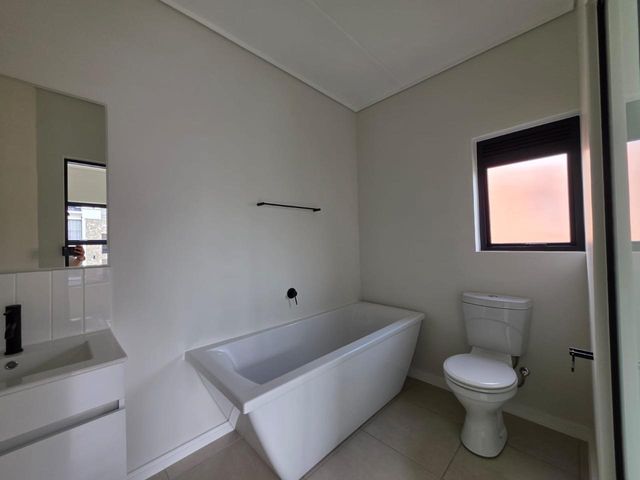 To Let 2 Bedroom Property for Rent in Linbro Park Gauteng