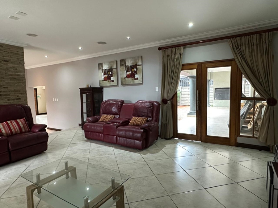 To Let 5 Bedroom Property for Rent in Isandovale Gauteng