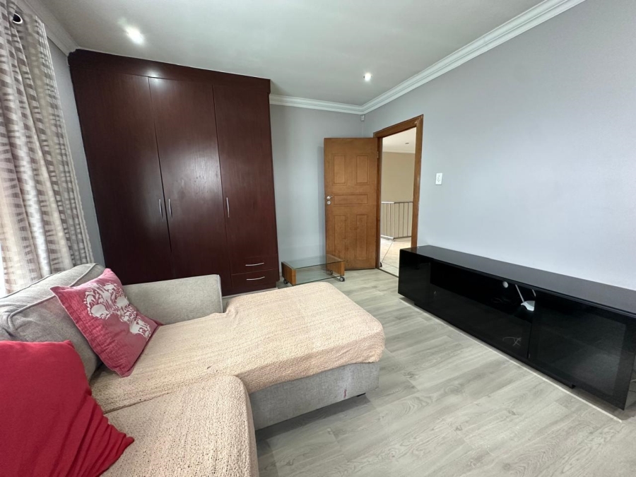 To Let 5 Bedroom Property for Rent in Isandovale Gauteng