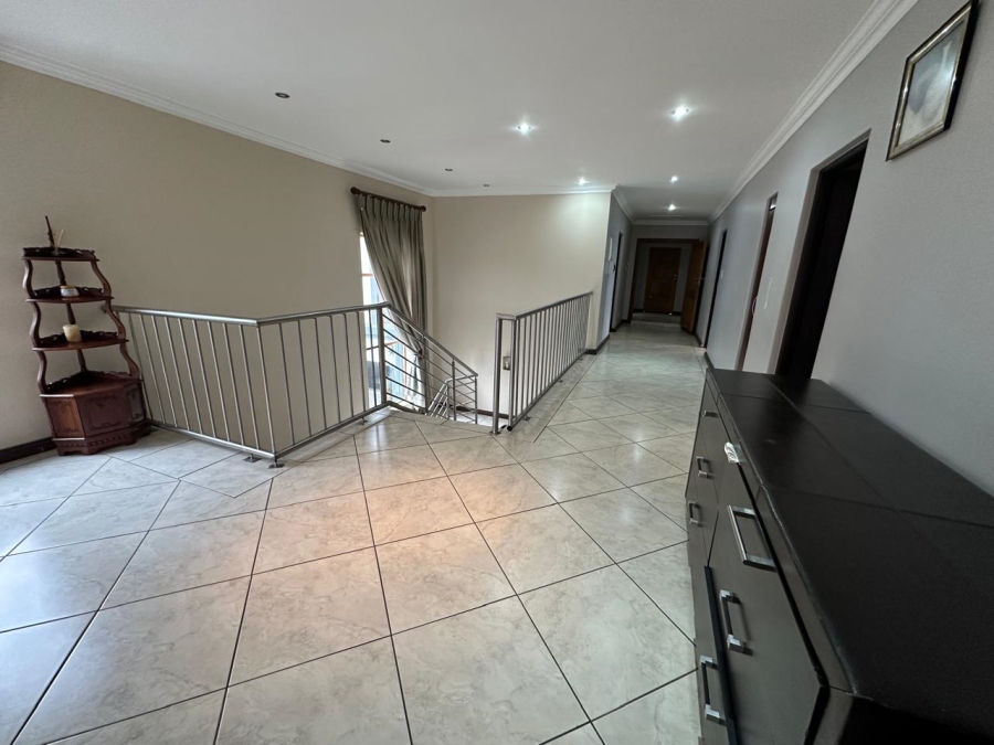 To Let 5 Bedroom Property for Rent in Isandovale Gauteng