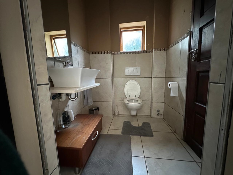 To Let 5 Bedroom Property for Rent in Isandovale Gauteng