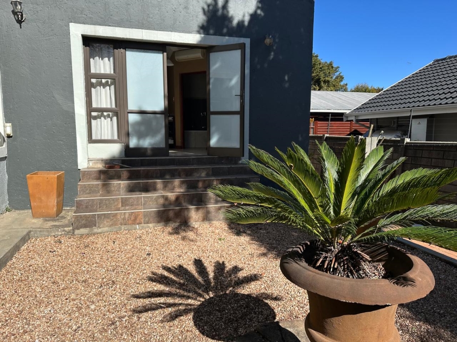 To Let 5 Bedroom Property for Rent in Isandovale Gauteng