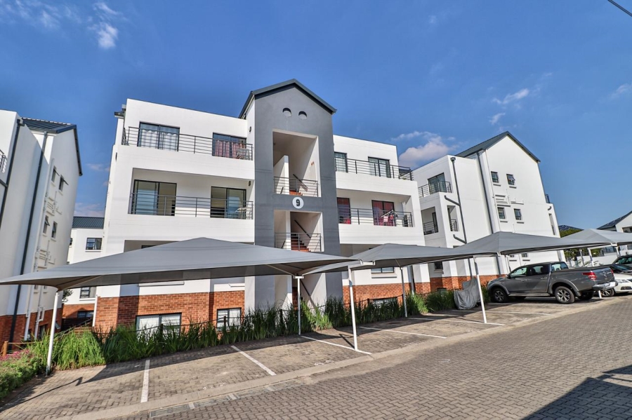 To Let 1 Bedroom Property for Rent in Greenstone Hill Gauteng