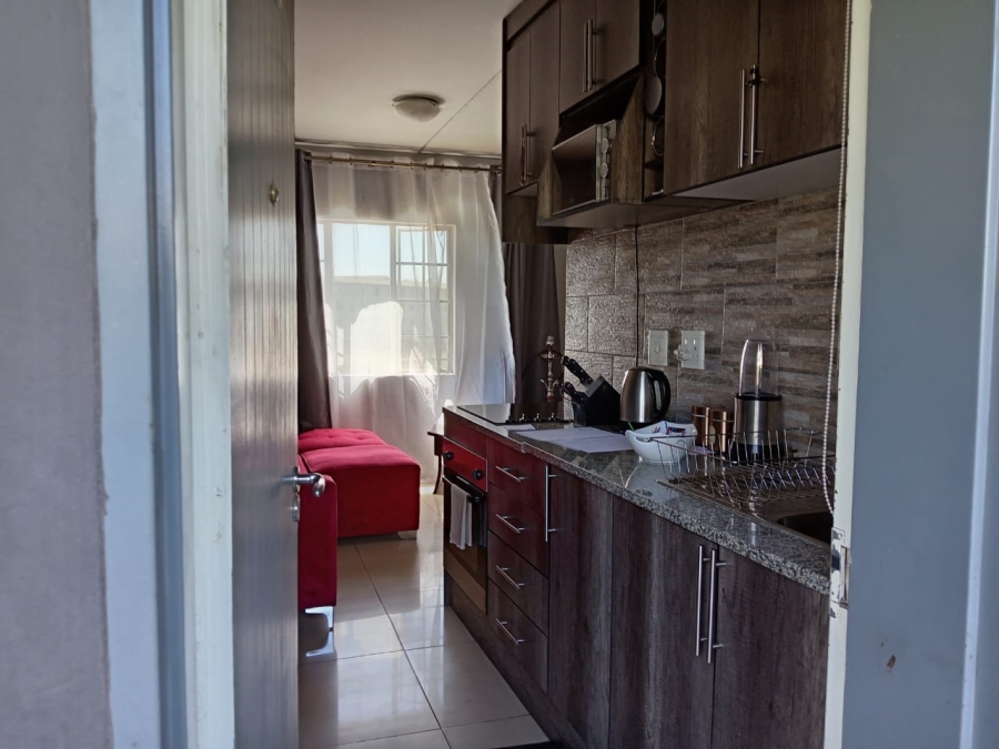 2 Bedroom Property for Sale in Fleurhof Gauteng