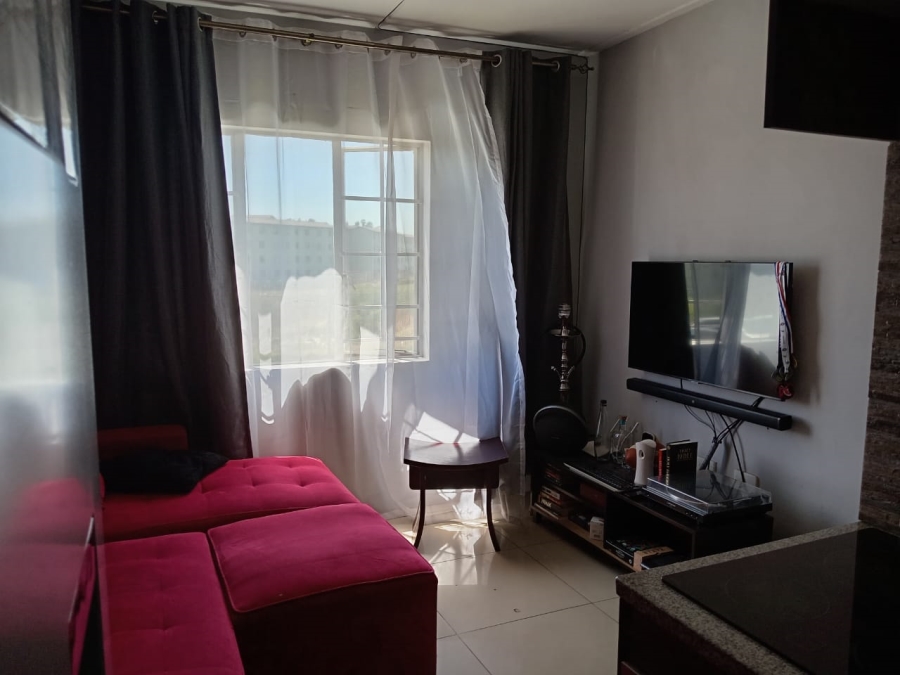 2 Bedroom Property for Sale in Fleurhof Gauteng