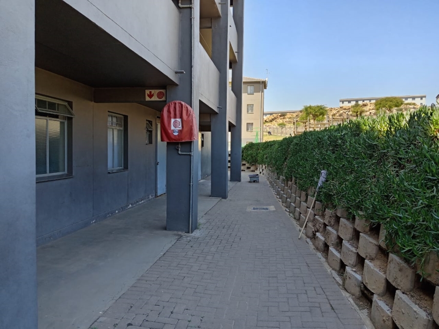 2 Bedroom Property for Sale in Fleurhof Gauteng