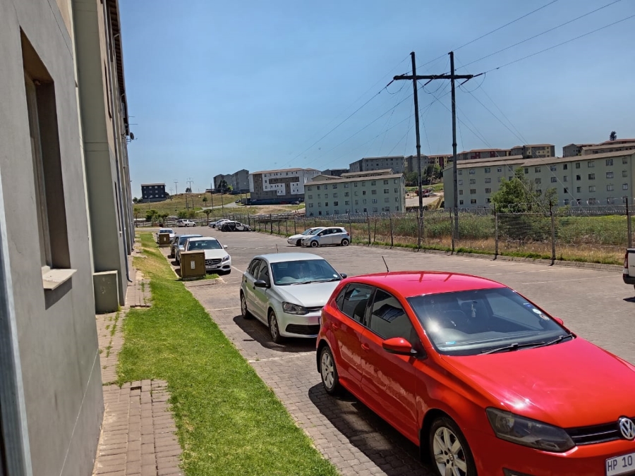 2 Bedroom Property for Sale in Fleurhof Gauteng