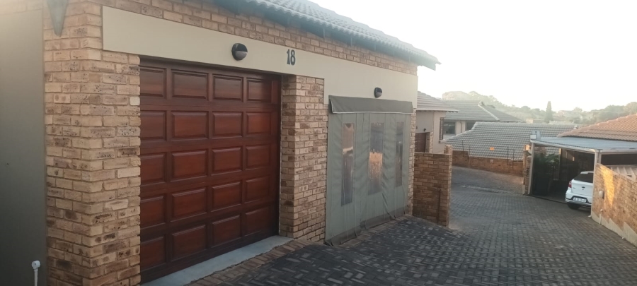 To Let 3 Bedroom Property for Rent in Chancliff A H Gauteng