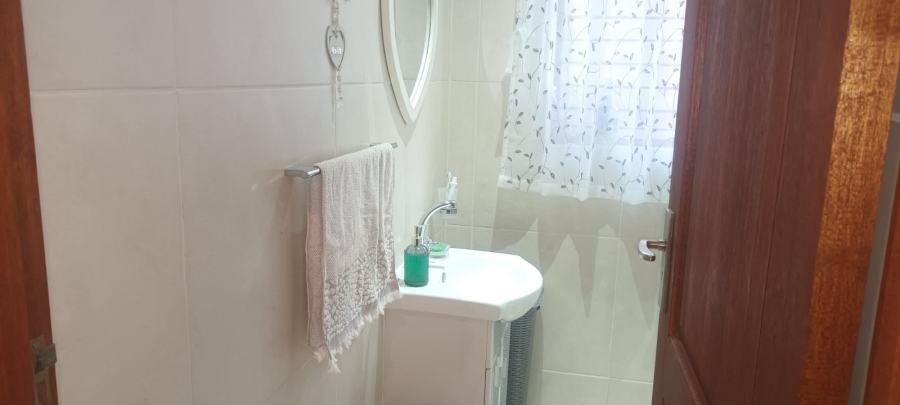 To Let 3 Bedroom Property for Rent in Chancliff A H Gauteng