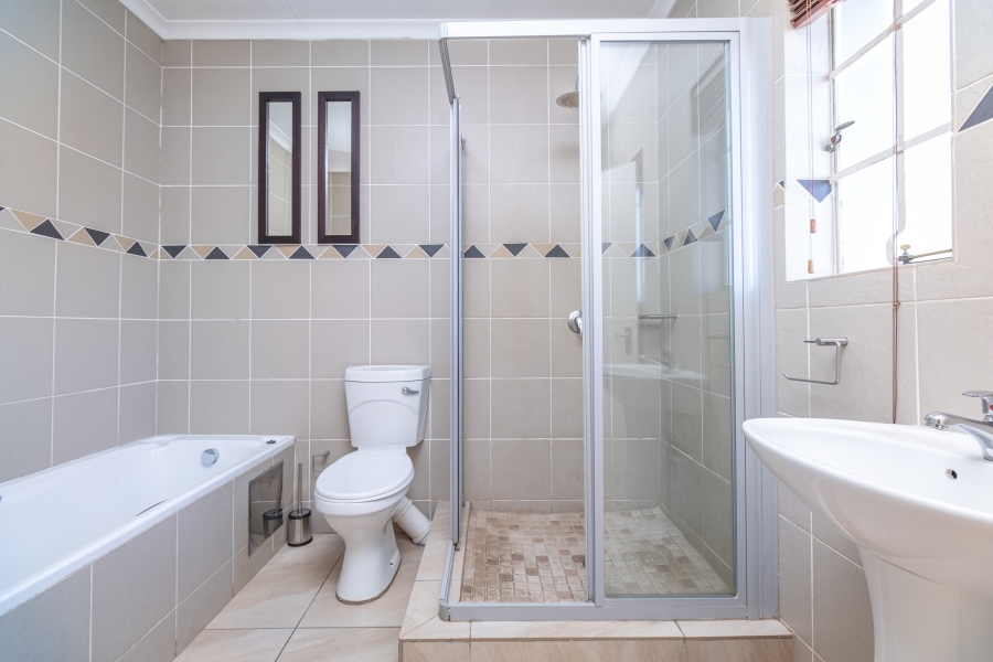 3 Bedroom Property for Sale in Eagle Canyon Golf Estate Gauteng