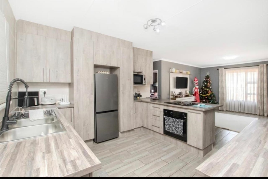 4 Bedroom Property for Sale in Krugersdorp North Gauteng