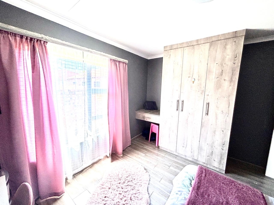 4 Bedroom Property for Sale in Krugersdorp North Gauteng