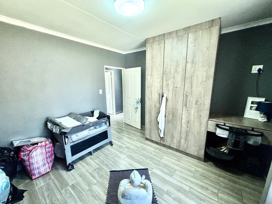 4 Bedroom Property for Sale in Krugersdorp North Gauteng