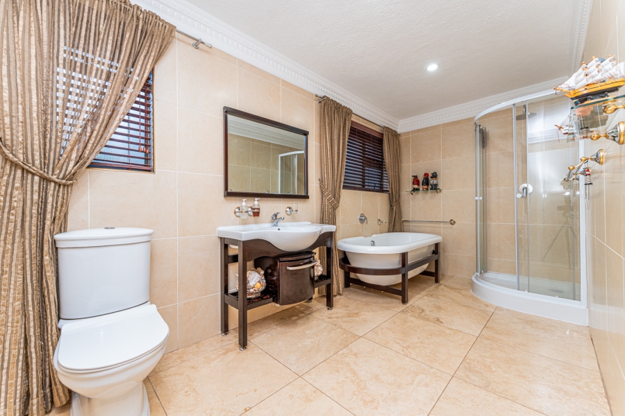 4 Bedroom Property for Sale in Noordheuwel Gauteng