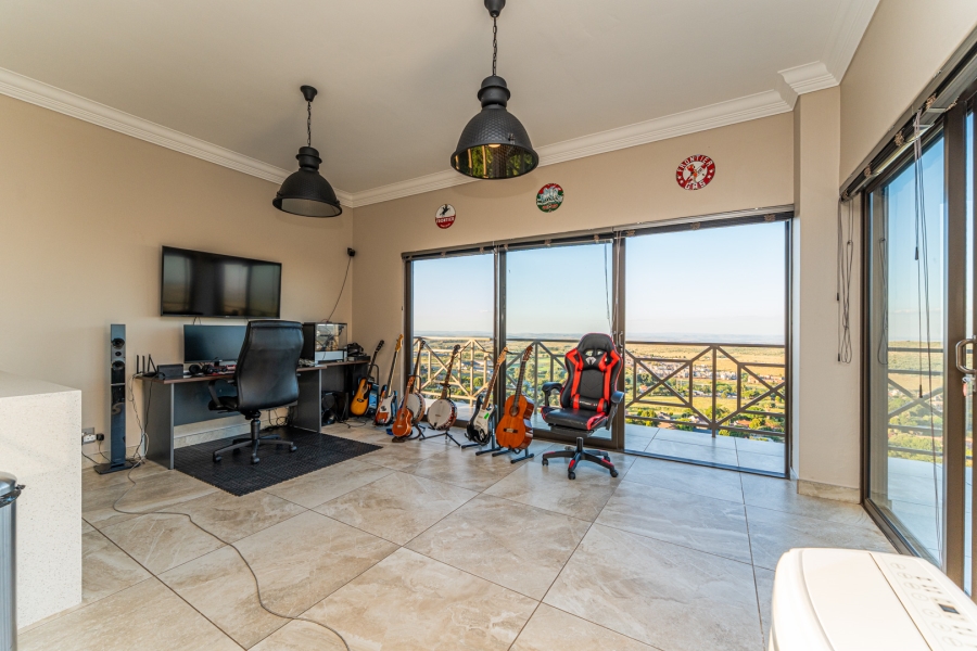 4 Bedroom Property for Sale in Noordheuwel Gauteng