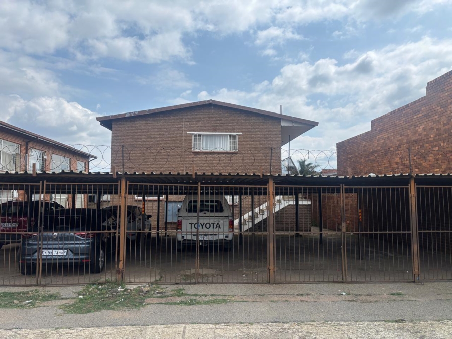 2 Bedroom Property for Sale in Quellerie Park Gauteng