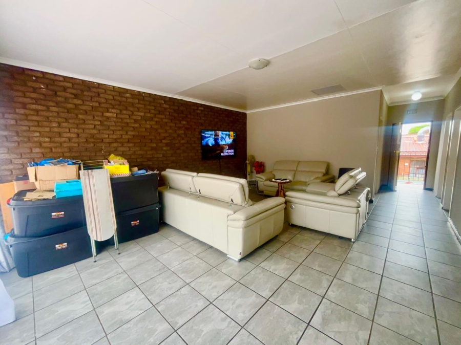 2 Bedroom Property for Sale in Quellerie Park Gauteng