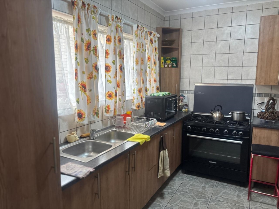 2 Bedroom Property for Sale in Quellerie Park Gauteng