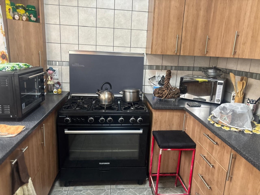 2 Bedroom Property for Sale in Quellerie Park Gauteng
