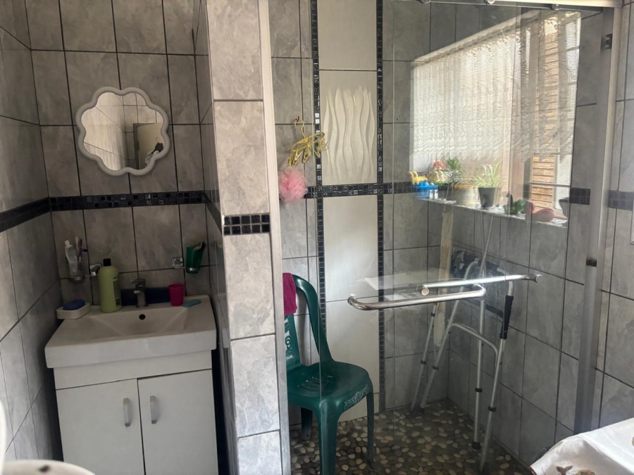2 Bedroom Property for Sale in Quellerie Park Gauteng