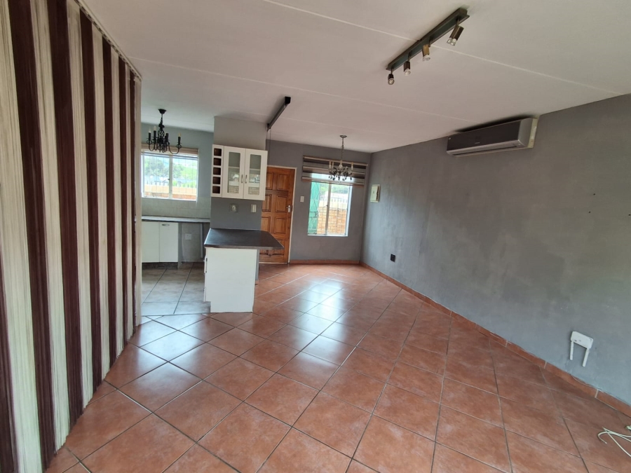 2 Bedroom Property for Sale in Strubensvallei Gauteng