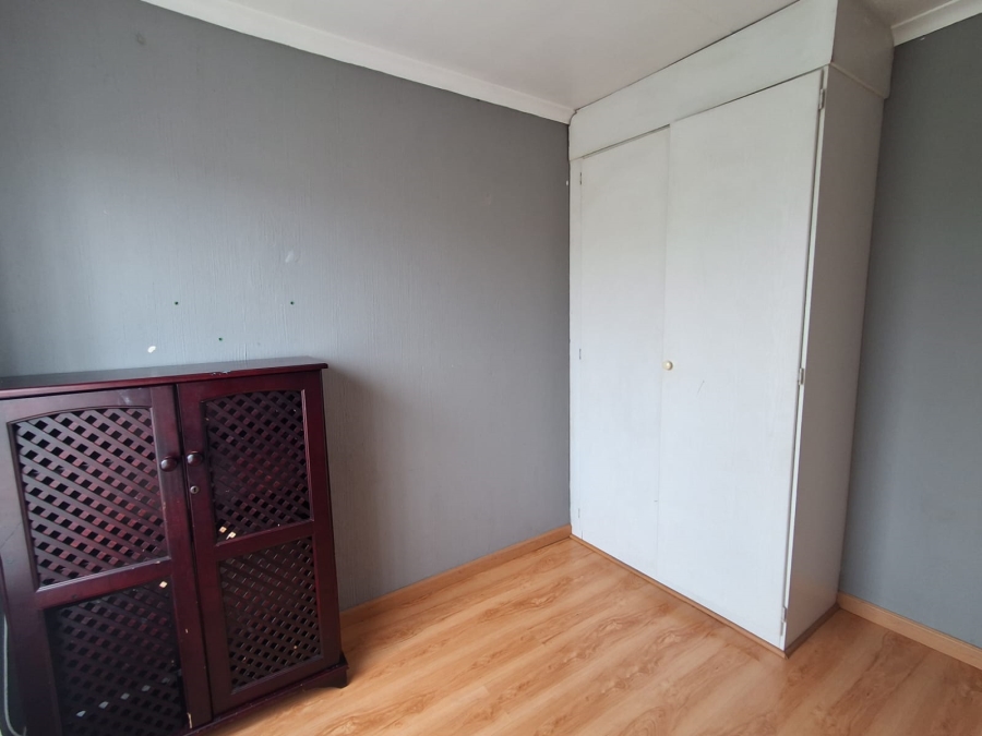 2 Bedroom Property for Sale in Strubensvallei Gauteng