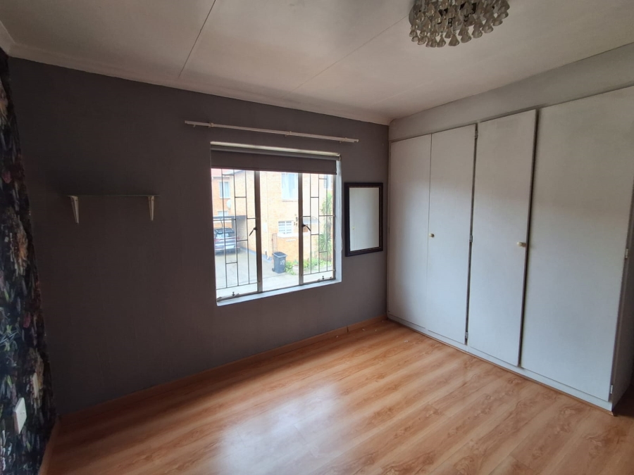 2 Bedroom Property for Sale in Strubensvallei Gauteng