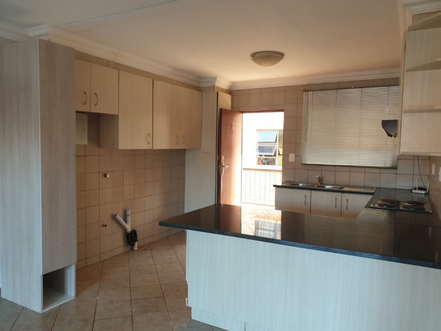 2 Bedroom Property for Sale in Florida Park Gauteng