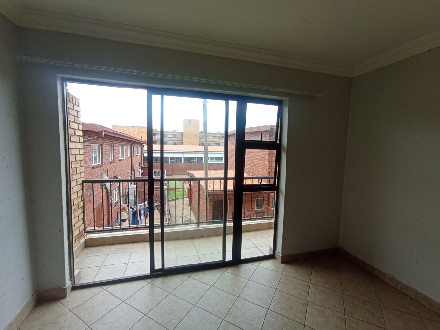2 Bedroom Property for Sale in Florida Park Gauteng