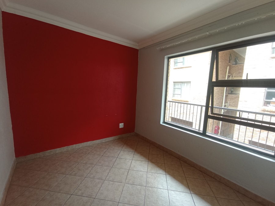 2 Bedroom Property for Sale in Florida Park Gauteng