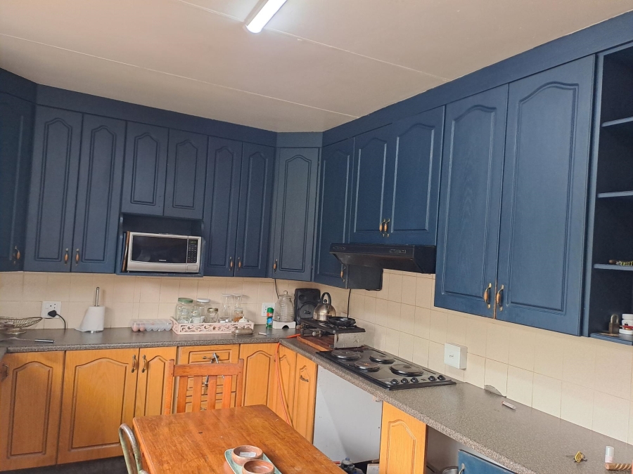 4 Bedroom Property for Sale in Breaunanda Gauteng