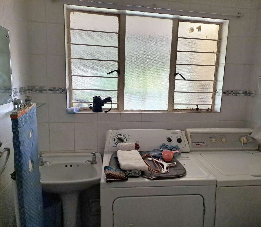 4 Bedroom Property for Sale in Breaunanda Gauteng