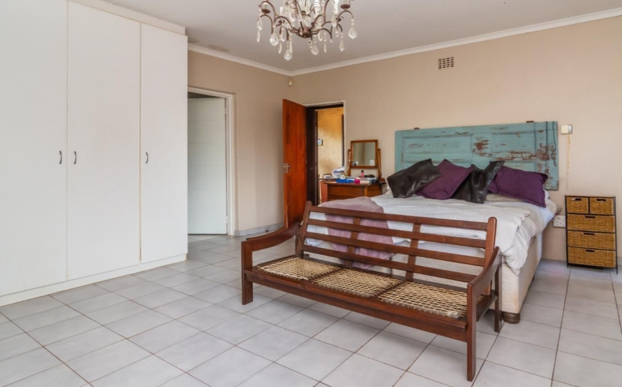 4 Bedroom Property for Sale in Breaunanda Gauteng