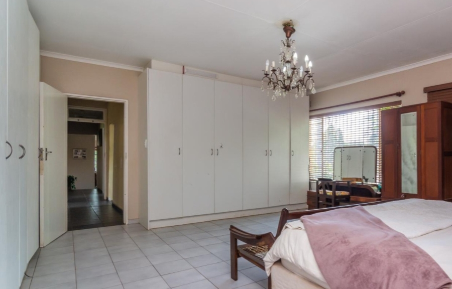 4 Bedroom Property for Sale in Breaunanda Gauteng