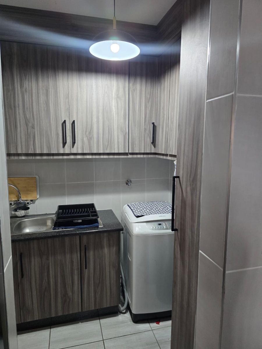 3 Bedroom Property for Sale in Helikonpark Gauteng