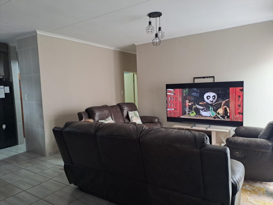 3 Bedroom Property for Sale in Helikonpark Gauteng
