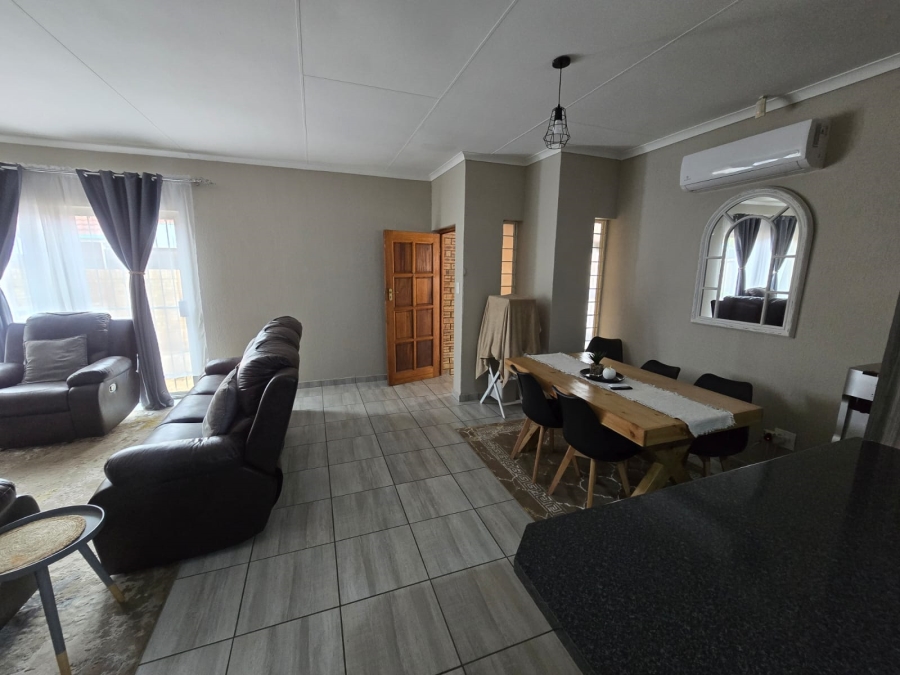 3 Bedroom Property for Sale in Helikonpark Gauteng